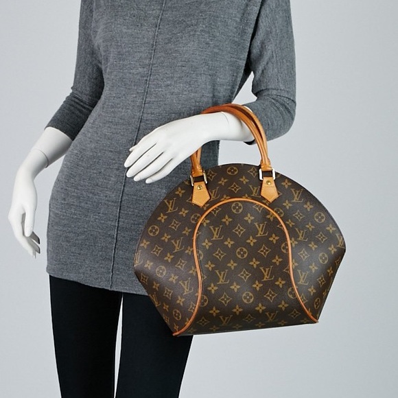 Louis Vuitton Handbags - AUTHENTIC Louis Vuitton Ellipse MM Handbag